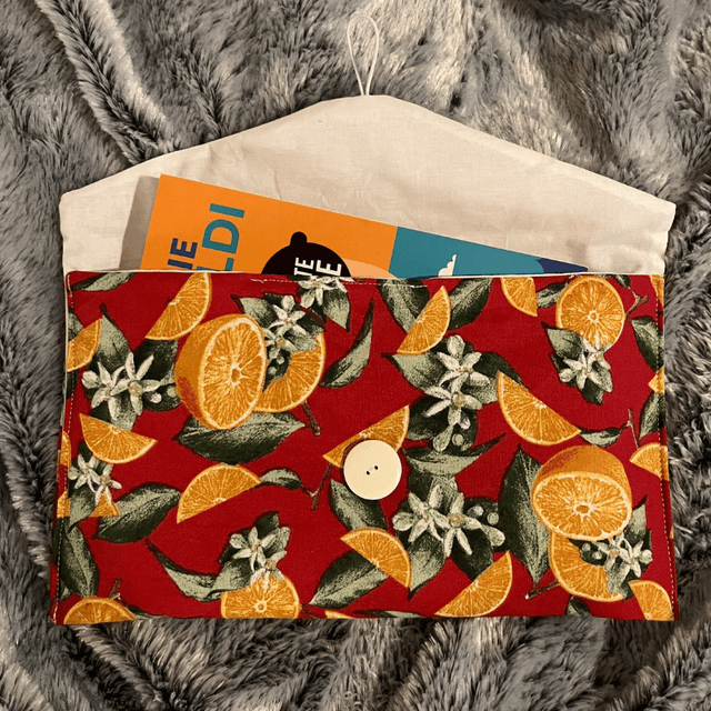 Pochette à livre de poche